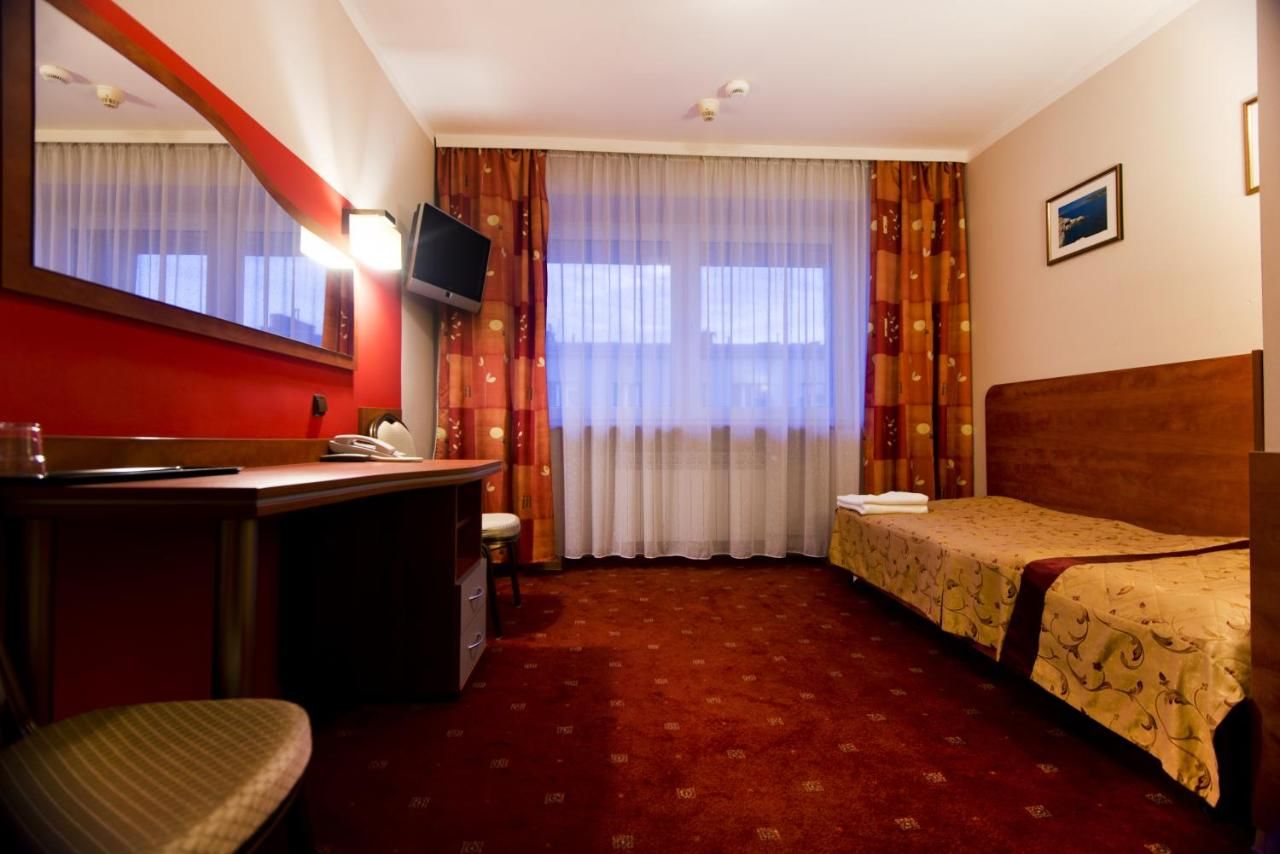 Отель Hotel Orion Сосновец-27
